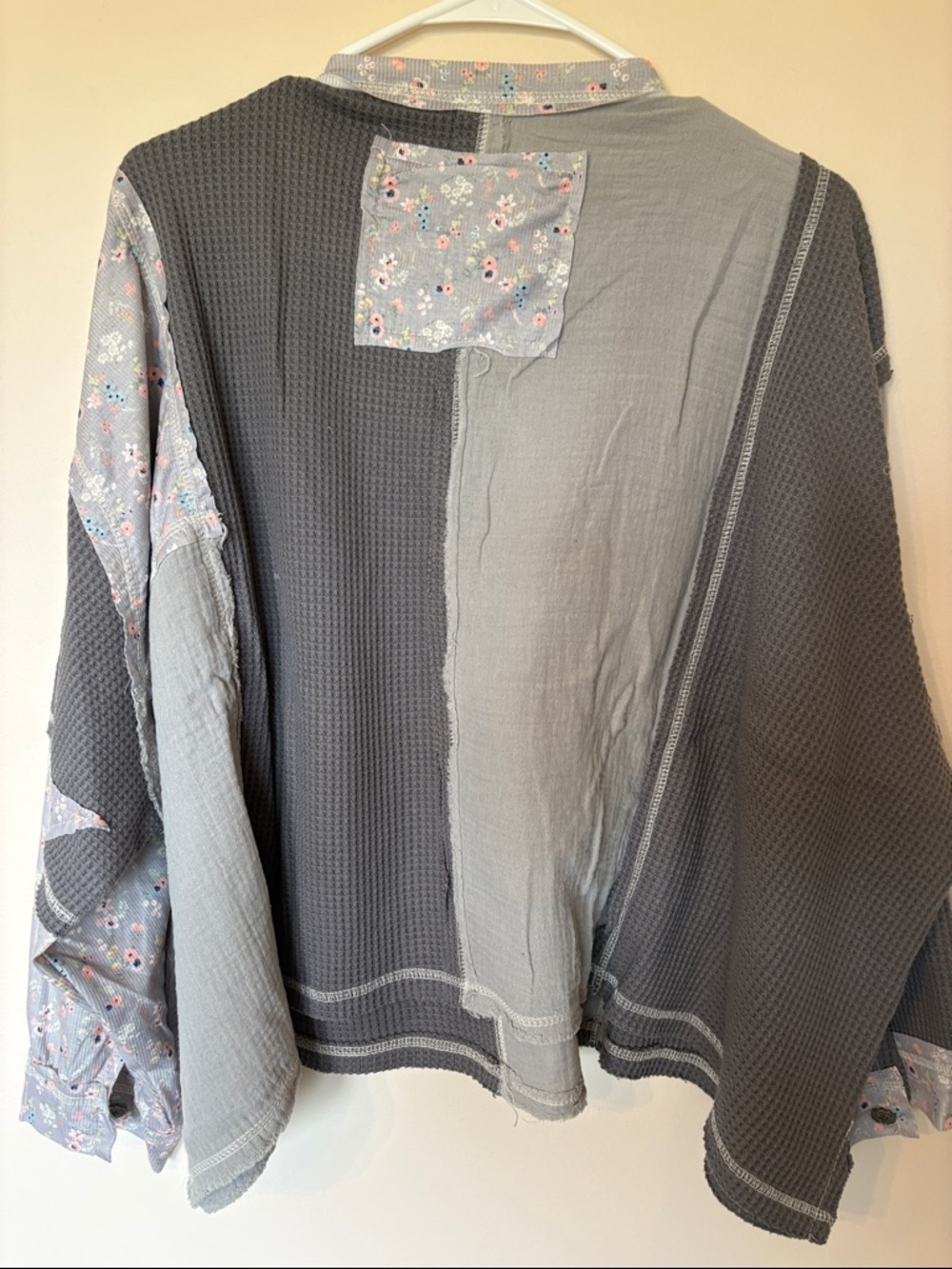POL Grey Patchwork Floral-Trim Women's Henley Sweatshirt - Picture 11 of 11